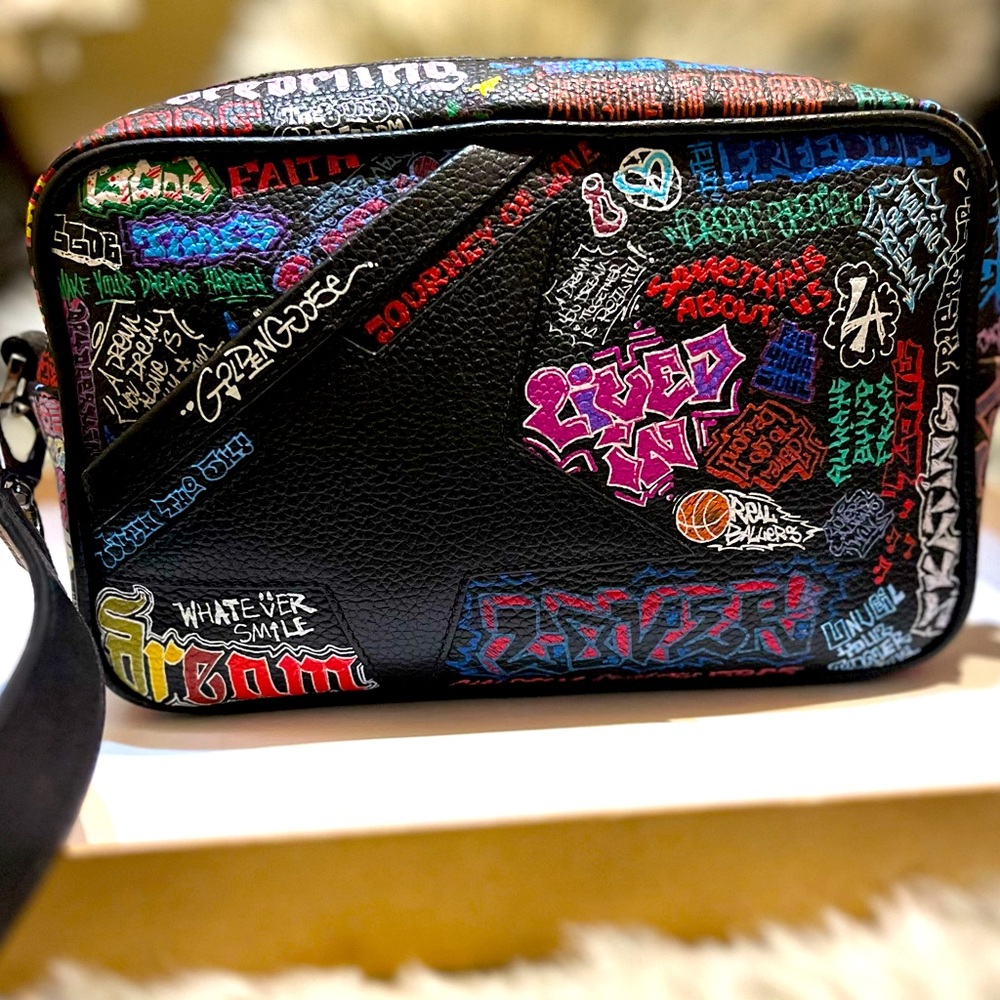 Golden Goose Black Graffiti Star Hammered Leader Crossbody Handbag. one size